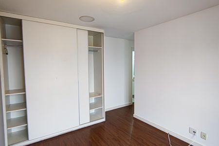 Apartamento para alugar com 185m², 3 quartos e 2 vagas Apartamento para alugar com 185m², 3 quartos e 2 vagasSuíte 1