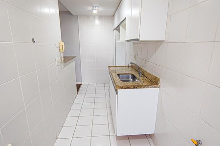 Apartamento para alugar com 185m², 3 quartos e 2 vagas Apartamento para alugar com 185m², 3 quartos e 2 vagasCozinha e Área de Serviço