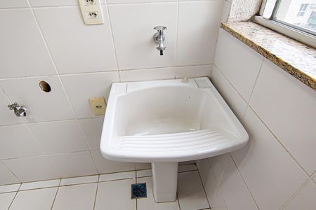 Apartamento para alugar com 185m², 3 quartos e 2 vagas Apartamento para alugar com 185m², 3 quartos e 2 vagasCozinha e Área de Serviço