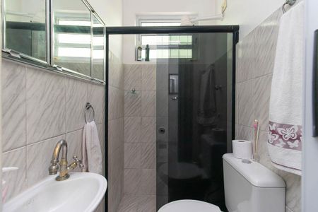 Casa à venda com 152m², 3 quartos e 3 vagas Casa à venda com 152m², 3 quartos e 3 vagasBanheiro de serviço