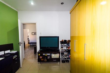 Casa à venda com 180m², 3 quartos e 4 vagas Suíte