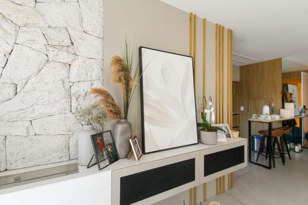 Apartamento à venda com 105m², 2 quartos e 1 vaga Apartamento à venda com 105m², 2 quartos e 1 vagaSala