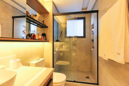 Apartamento à venda com 105m², 2 quartos e 1 vaga Apartamento à venda com 105m², 2 quartos e 1 vagaBanheiro Social