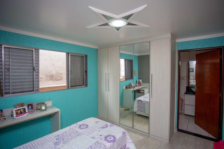 Casa à venda com 215m², 3 quartos e 2 vagasSuíte 1