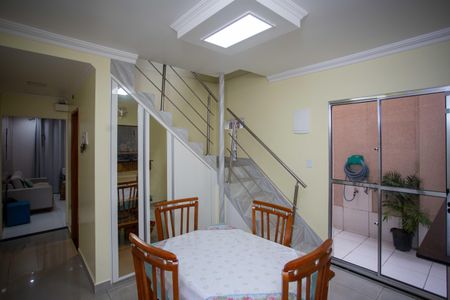 Casa à venda com 215m², 3 quartos e 2 vagasSala de Jantar