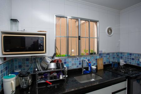 Casa à venda com 215m², 3 quartos e 2 vagasCozinha