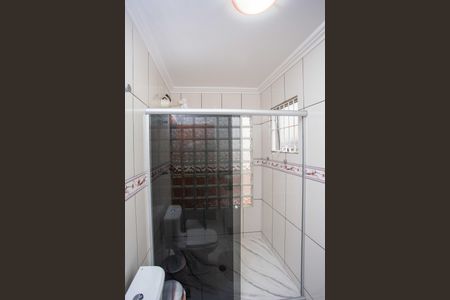 Casa à venda com 215m², 3 quartos e 2 vagasBanheiro da Suíte 1