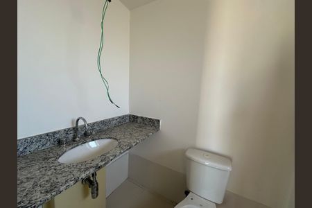 Apartamento à venda com 75m², 3 quartos e 1 vaga Apartamento à venda com 75m², 3 quartos e 1 vagaBanheiro da Suíte