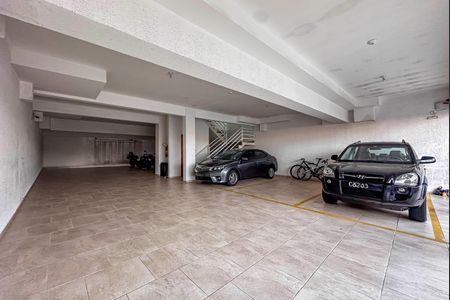 Apartamento à venda com 90m², 2 quartos e 1 vaga Apartamento à venda com 90m², 2 quartos e 1 vagaGaragem