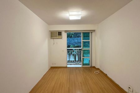 Apartamento à venda com 99m², 3 quartos e 2 vagas Apartamento à venda com 99m², 3 quartos e 2 vagasSala