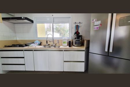 Apartamento para alugar com 116m², 3 quartos e 3 vagas Apartamento para alugar com 116m², 3 quartos e 3 vagasCozinha - Armários