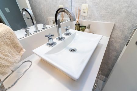 Apartamento à venda com 67m², 2 quartos e 2 vagasBanheiro 