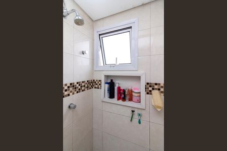 Apartamento à venda com 67m², 2 quartos e 2 vagasBanheiro da Suíte