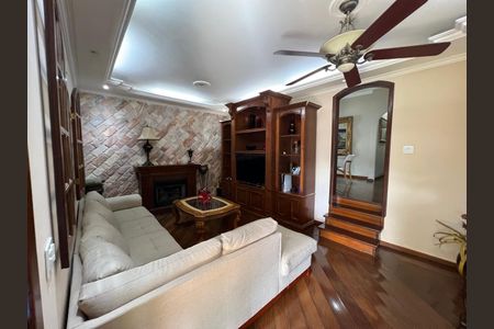 Casa para alugar com 310m², 4 quartos e 4 vagas