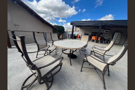 Casa para alugar com 310m², 4 quartos e 4 vagas