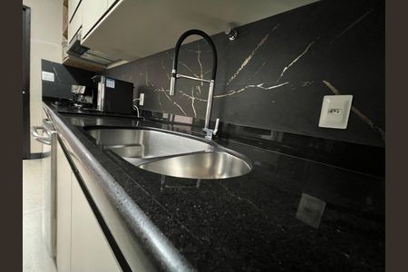 Casa para alugar com 310m², 4 quartos e 4 vagas