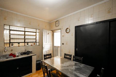 Casa à venda com 400m², 3 quartos e 2 vagas Casa à venda com 400m², 3 quartos e 2 vagasCozinha