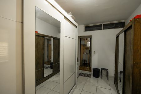 Casa à venda com 400m², 3 quartos e 2 vagas Casa à venda com 400m², 3 quartos e 2 vagasSuíte