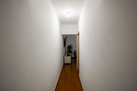 Casa à venda com 400m², 3 quartos e 2 vagas Casa à venda com 400m², 3 quartos e 2 vagasCorredor