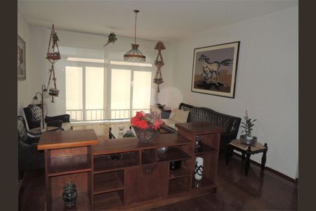 Apartamento à venda com 147m², 3 quartos e 2 vagas