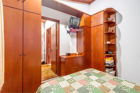 Casa à venda com 3 quartos, 250m² em Jardim Marajoara, São Paulo