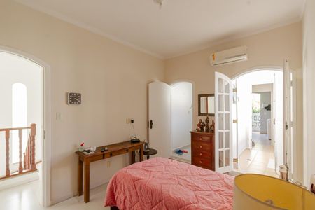 Casa à venda com 270m², 3 quartos e 2 vagasSuíte 3