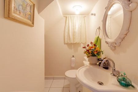 Casa à venda com 270m², 3 quartos e 2 vagasLavabo