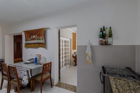 Casa à venda com 270m², 3 quartos e 2 vagasCozinha