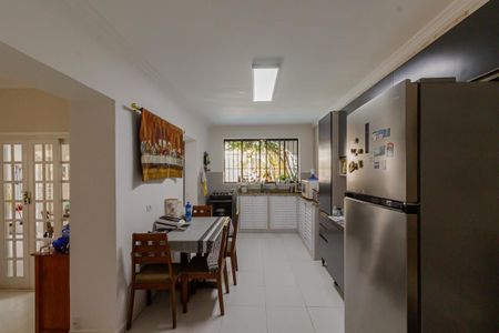 Casa à venda com 270m², 3 quartos e 2 vagasCozinha