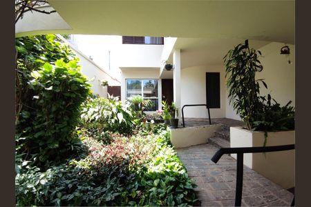 Casa à venda com 446m², 4 quartos e 4 vagas
