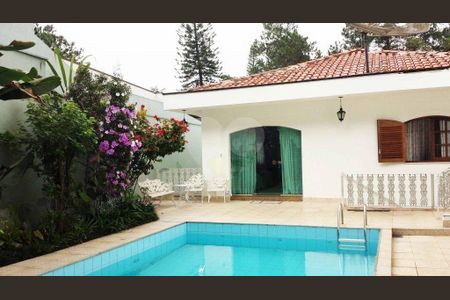 Casa à venda com 410m², 3 quartos e 4 vagas