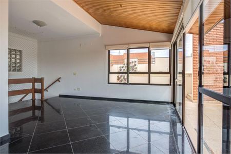 Apartamento à venda com 260m², 3 quartos e 3 vagas