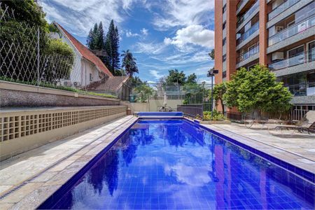 Apartamento à venda com 260m², 3 quartos e 3 vagas