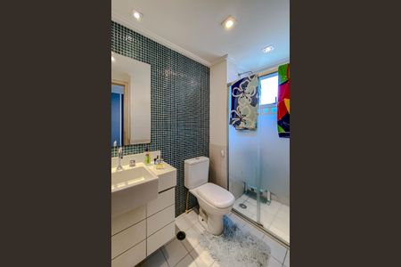 Apartamento à venda com 142m², 3 quartos e 2 vagasBanheiro da Suíte 1