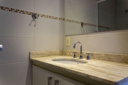 Apartamento à venda com 138m², 3 quartos e 3 vagas Apartamento à venda com 138m², 3 quartos e 3 vagasBanheiro da Suíte 3