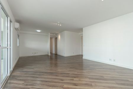Apartamento para alugar com 138m², 3 quartos e 2 vagasSala
