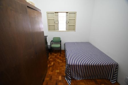 Casa à venda com 255m², 2 quartos e 2 vagasQuarto 1