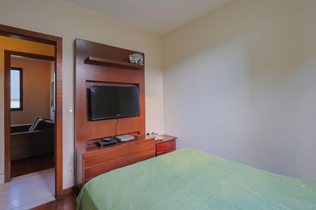 Apartamento à venda com 96m², 3 quartos e 2 vagasQuarto 2