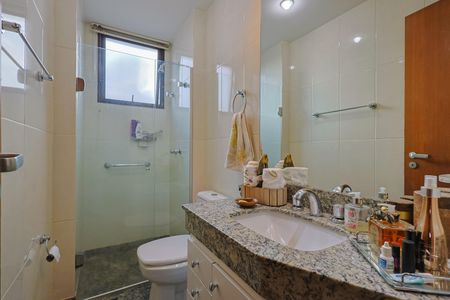 Apartamento à venda com 96m², 3 quartos e 2 vagasBanheiro