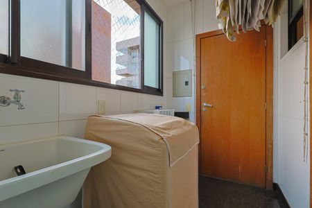 Apartamento à venda com 96m², 3 quartos e 2 vagasÁrea de Serviço