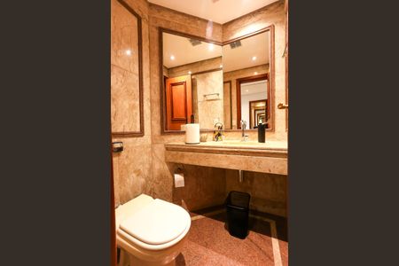 Apartamento à venda com 240m², 4 quartos e 4 vagas Apartamento à venda com 240m², 4 quartos e 4 vagasLavabo