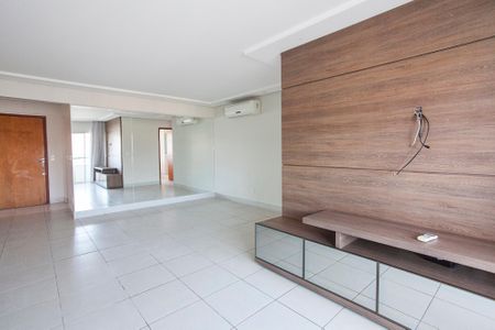 Sala de apartamento para alugar com 3 quartos, 100m² em Santa Maria, Uberlândia