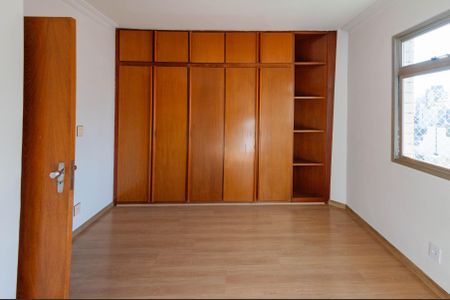 Apartamento para alugar com 150m², 2 quartos e 2 vagas Apartamento para alugar com 150m², 2 quartos e 2 vagasSuíte
