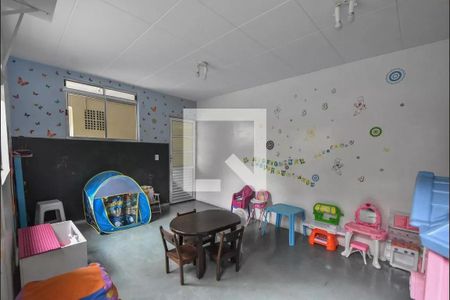 Apartamento para alugar com 105m², 3 quartos e 1 vaga Apartamento para alugar com 105m², 3 quartos e 1 vagaÁrea comum - brinquedoteca