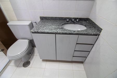 Apartamento para alugar com 105m², 3 quartos e 1 vaga Apartamento para alugar com 105m², 3 quartos e 1 vagaBanheiro da Suíte