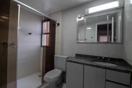 Apartamento para alugar com 105m², 3 quartos e 1 vaga Apartamento para alugar com 105m², 3 quartos e 1 vagaBanheiro da Suíte