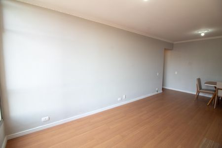 Apartamento para alugar com 105m², 3 quartos e 1 vaga Apartamento para alugar com 105m², 3 quartos e 1 vagaSala