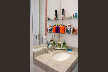 Apartamento à venda com 187m², 3 quartos e 4 vagas Apartamento à venda com 187m², 3 quartos e 4 vagasBanheiro da Suíte 3