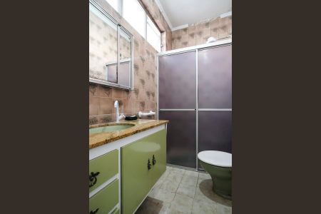 Casa à venda com 124m², 3 quartos e 2 vagasBanheiro da suíte