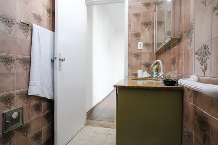 Casa à venda com 124m², 3 quartos e 2 vagasBanheiro da suíte